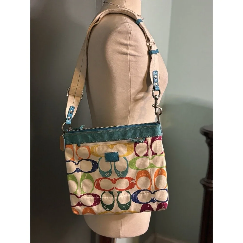 COACH Y2K 2005 Vintage Logo Hamptons Scribble Demi Crossbody bag